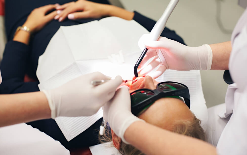 Laseroterapia pacjenta periodontologicznego - praktyka, precyzja i pewność - obrazek 5